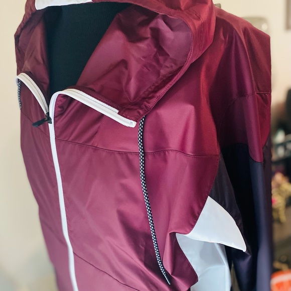 Men’s Reebok jacket size small brand new - Picture 5 of 7